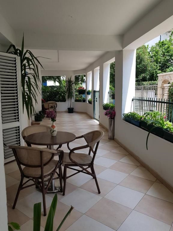 Апартаменты Apartments Tamara Будва