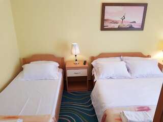 Апартаменты Apartments Tamara Будва Апартаменты с 1 спальней и балконом (для 3 взрослых)-1