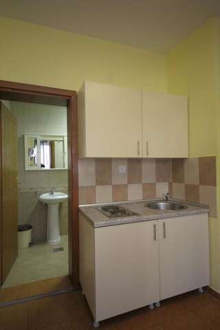 Апартаменты Apartments Tamara Будва Апартаменты с 1 спальней (для 3 взрослых)-4