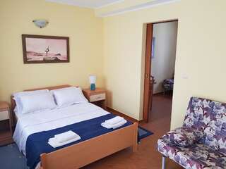 Апартаменты Apartments Tamara Будва Апартаменты "Комфорт" с 1 спальней и балконом (4 взрослых)-1